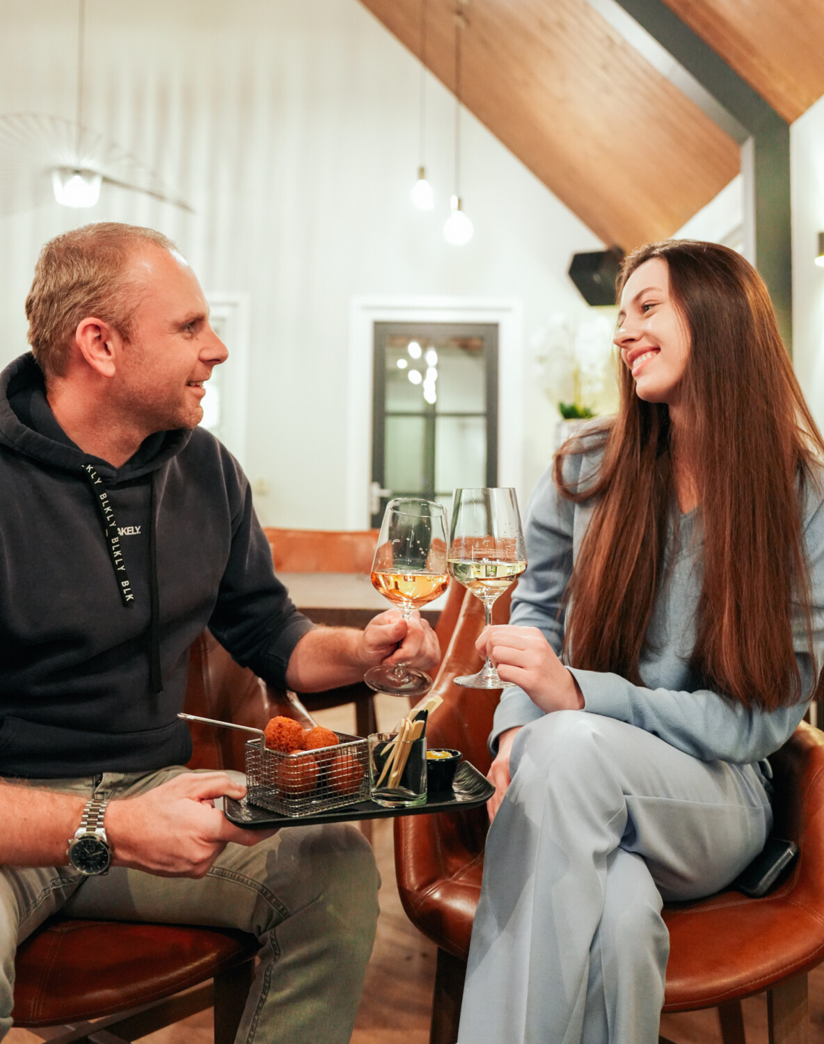 Gezellig borrelen Gezellig borrelen in het restaurant bij Buitengoed Fredeshiem in Steenwijk